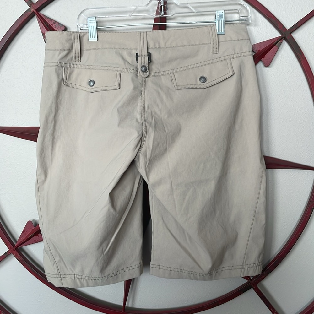 Mid thigh  active shorts - Picture 4 of 4